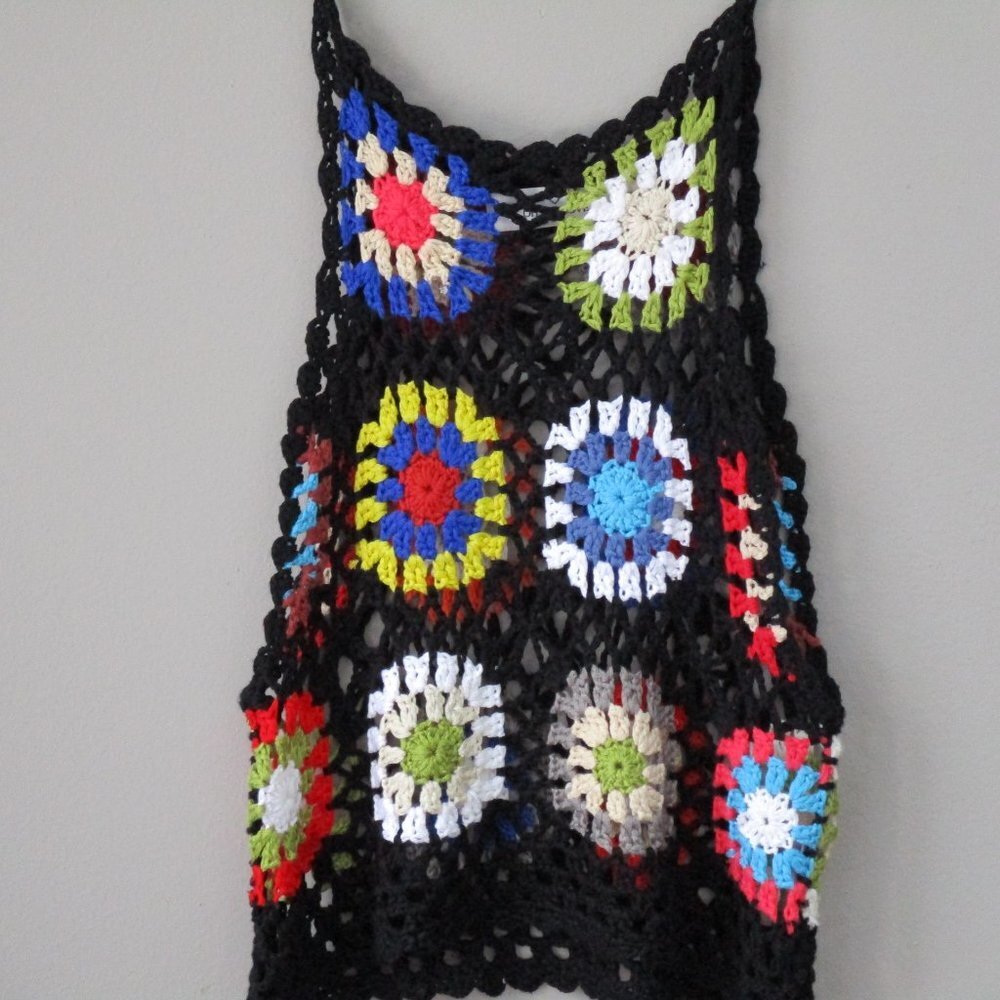 Oh My Love of London Knit Top Sleeveless Small - Picture 2 of 5